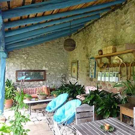La Casona Azul, Espectacular Palacio Indiano Corvera (Cantabria)